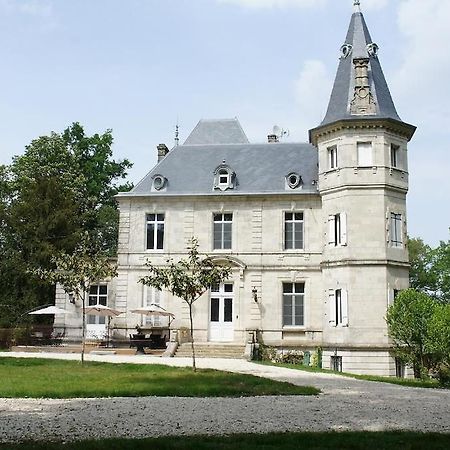 T2 De Charme Dans Un Chateau Layrac Buitenkant foto