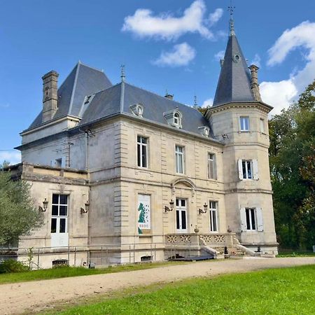 T2 De Charme Dans Un Chateau Layrac Buitenkant foto